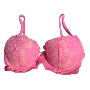 Body by Victoria's Secret PINK Bra 32C Lightly Lined Demi lace-over-cup